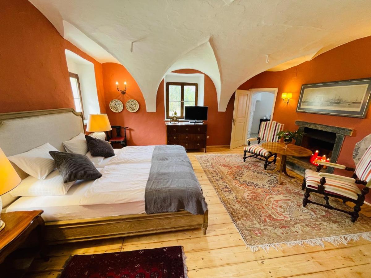 Schloss Moosburg Gaestehaus Eksteriør bilde